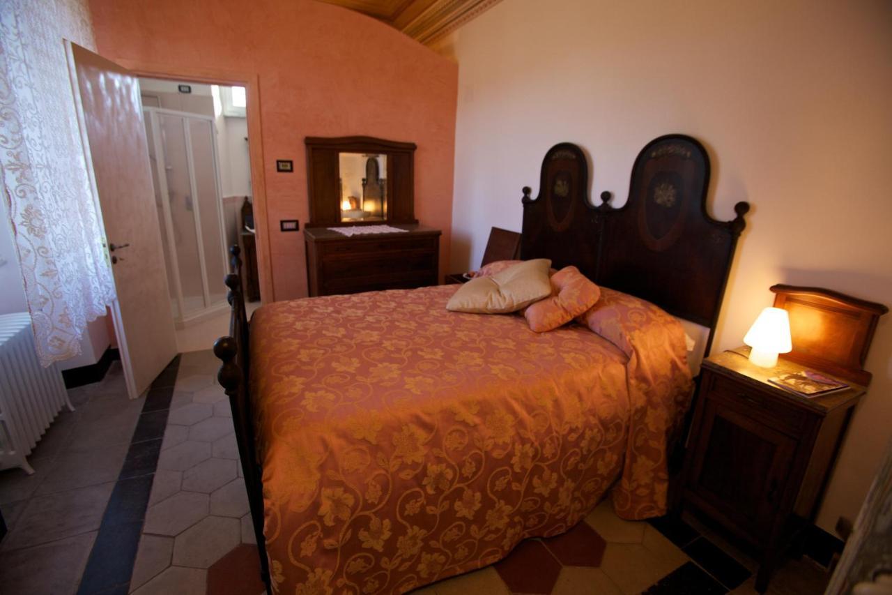 Villa Eugenia Cairo Montenotte Phòng bức ảnh
